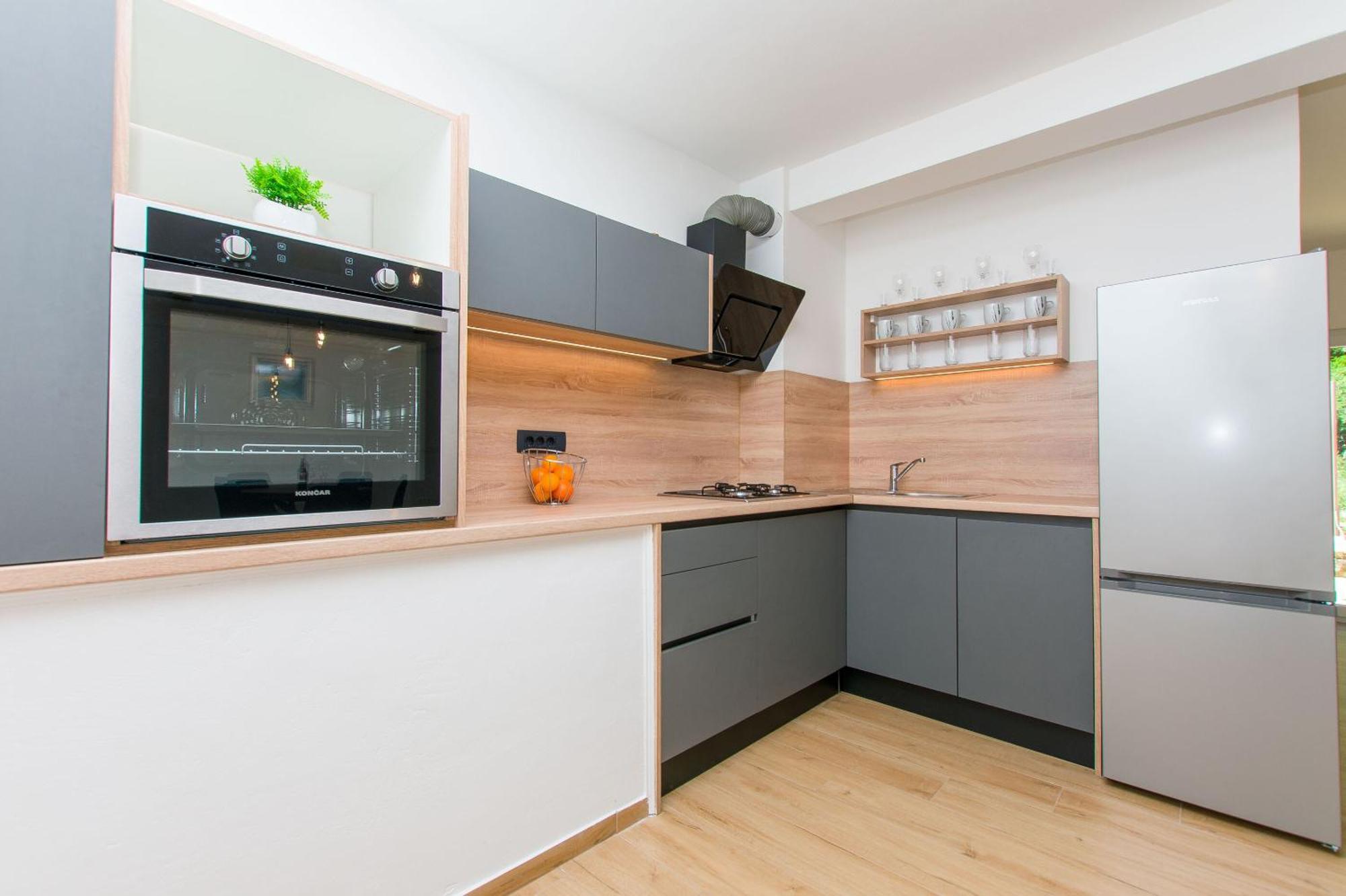 Apartment Petea Omiš Eksteriør bilde